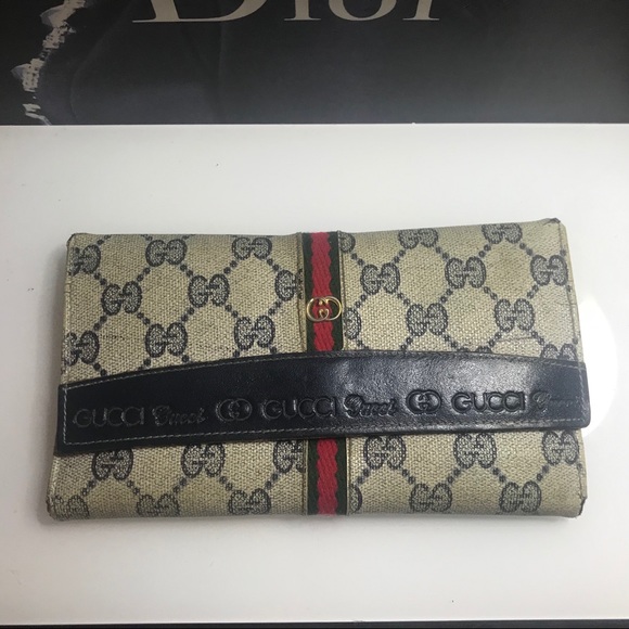 Vintage Gucci wallet - Picture 1 of 5